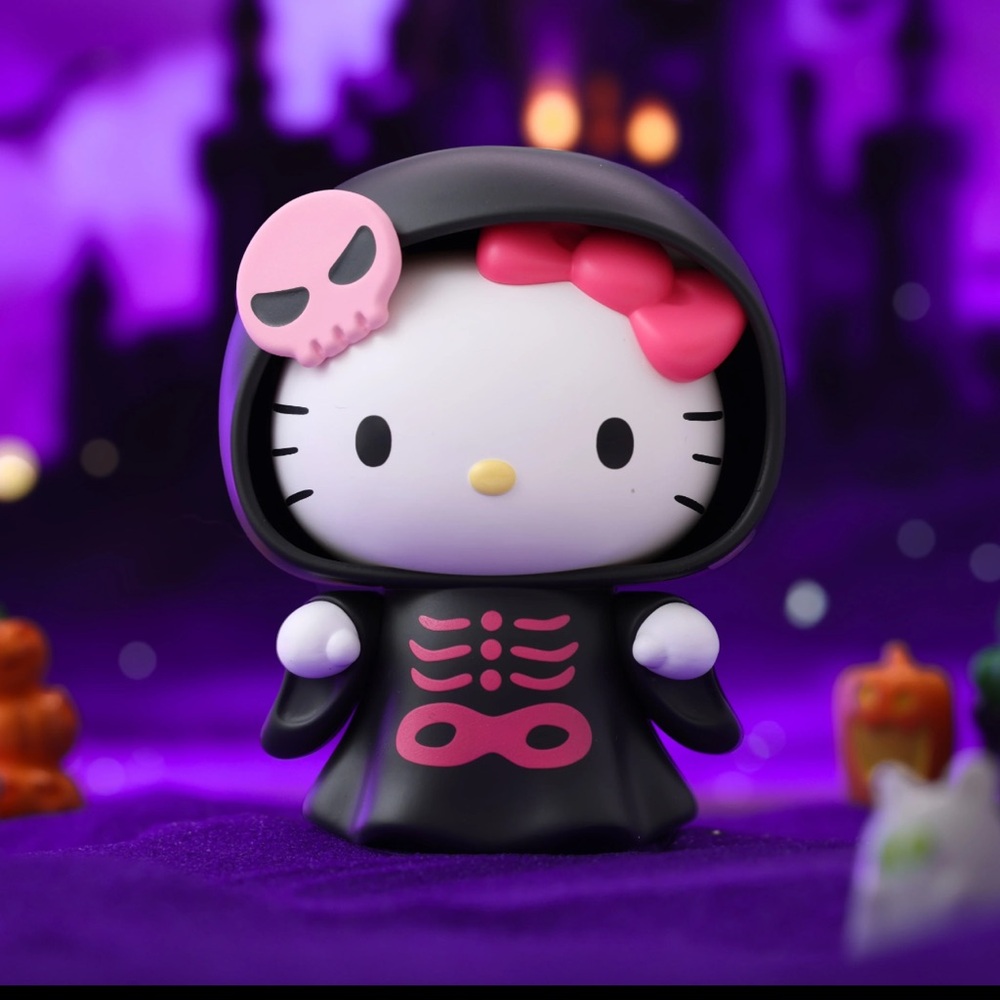 Top Toy Sanrio Characters Halloween Mischief Night Series Figure HELLO KITTY